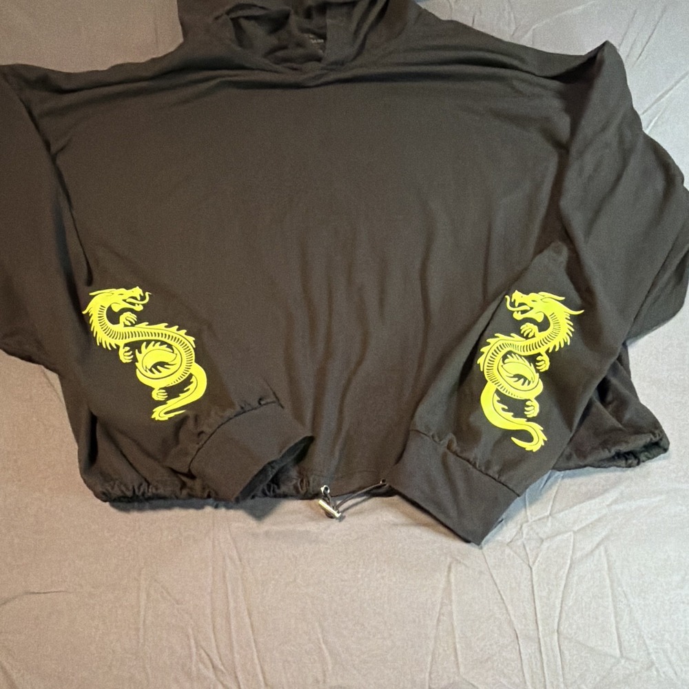 Charlotte Russe Black Dragon Graphic Cropped Hoodie M Athletic Pullover Y2K - Picture 3 of 11